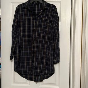 EUC Very J Zippered Flannel Tunic